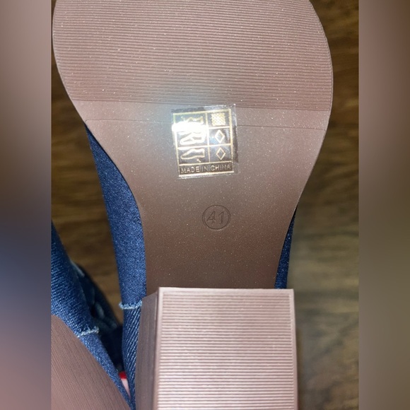 SHEIN Blue and Brown Heeled Boots - Picture 4 of 10